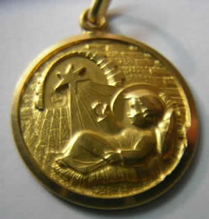 medalla niño jesus nacimiento